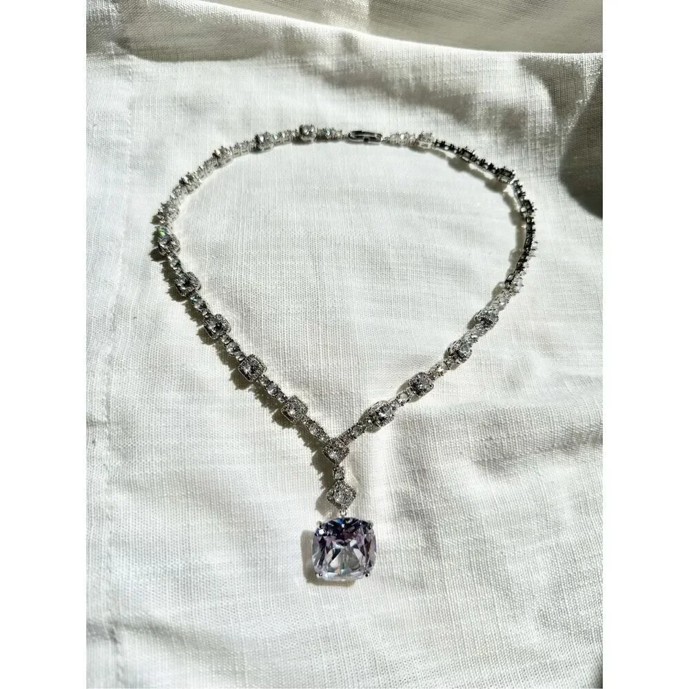 Stunning cushion cut cubic zirconia statement necklace